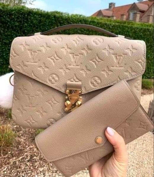 Crossbody #16