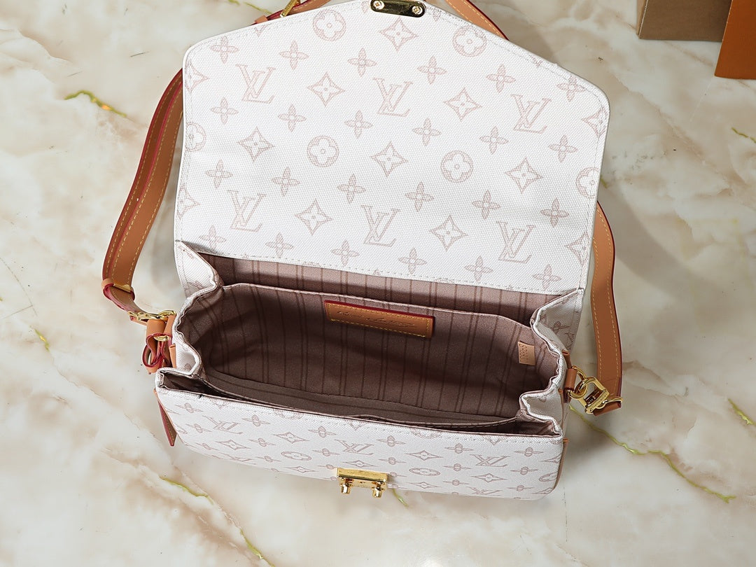 Crossbody #50